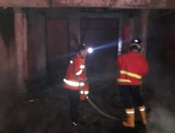 Toko Springbed Terbakar di Way Hui