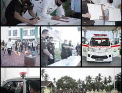 Hari Bhakti Adhyaksa, Kejari Pringsewu Berikan Ambulance