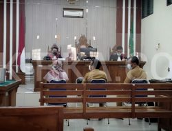 Diduga Bisnis Kayu Ilegal Oknum Polisi Diadili