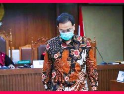 Hakim Sarankan Azis Syamsudin Tak Lobi Majelis
