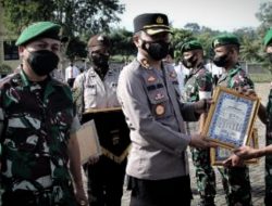 Ungkap Peredaran Narkotika, 3 Prajurit TNI Menerima Penghargaan