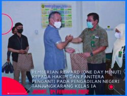PN Tanjungkarang Beri Reward Untuk Hakim Efiyanto
