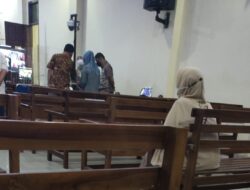 Istri Akbar Tandaniria Mangkunegara Menyamperi JPU KPK