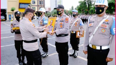 Kapolresta Bandar Lampung Pimpin Upacara PTDH