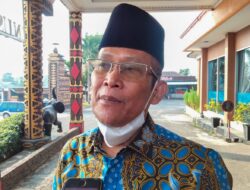 KH Mukri Imbau Warga Salurkan Zakat Fitrah Lewat BAZNAS