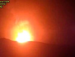 Gunung Anak Krakatau Berstatus Waspada