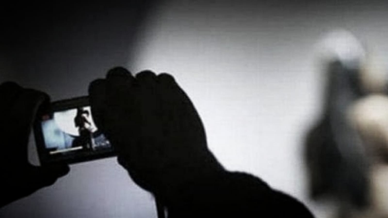 Kirim Video Syur ke Ayah Mantan