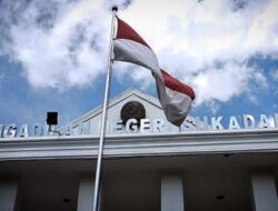 Wilson Lalengke Jalani Persidangan Perdana di PN Sukadana