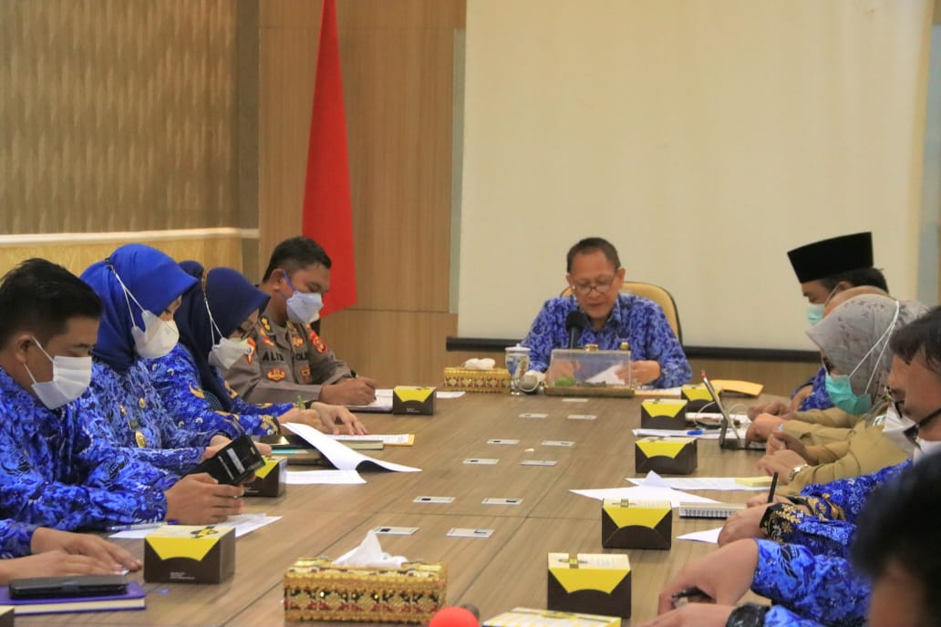 Qudratul Ikhwan Pimpin Rapat Persiapan Pelantikan Tiga Penjabat Bupati di Lampung