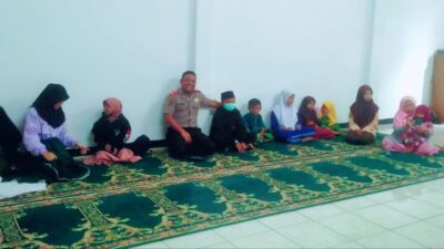 Kompol Alaidin Bagikan Paket Sembako ke Yayasan Nurul Hasanah