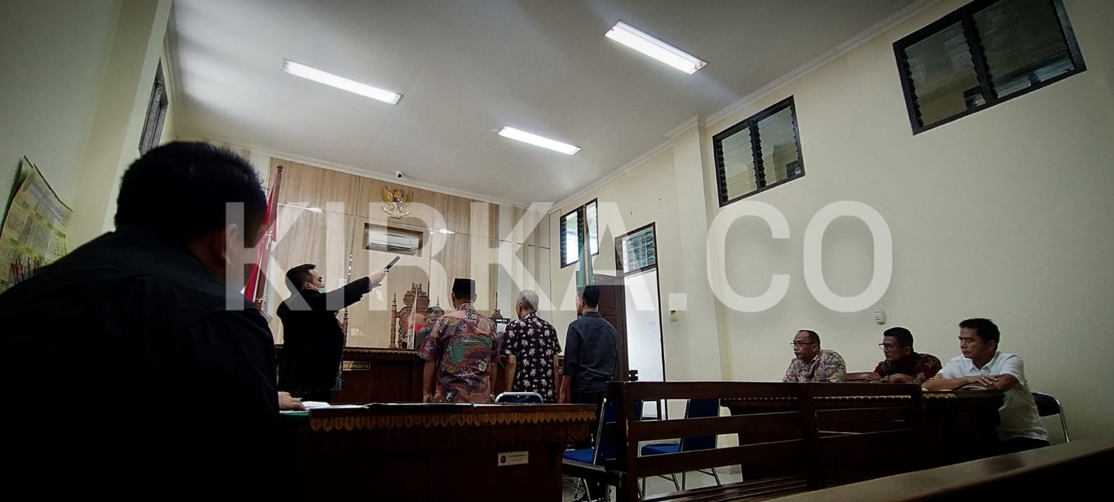 Si Raja Besi Tua Beri Kesaksian di Sidang Praperadilan Darussalam