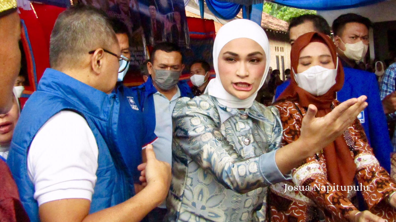 Zulkifli Hasan Kenalkan Sosok Putrinya