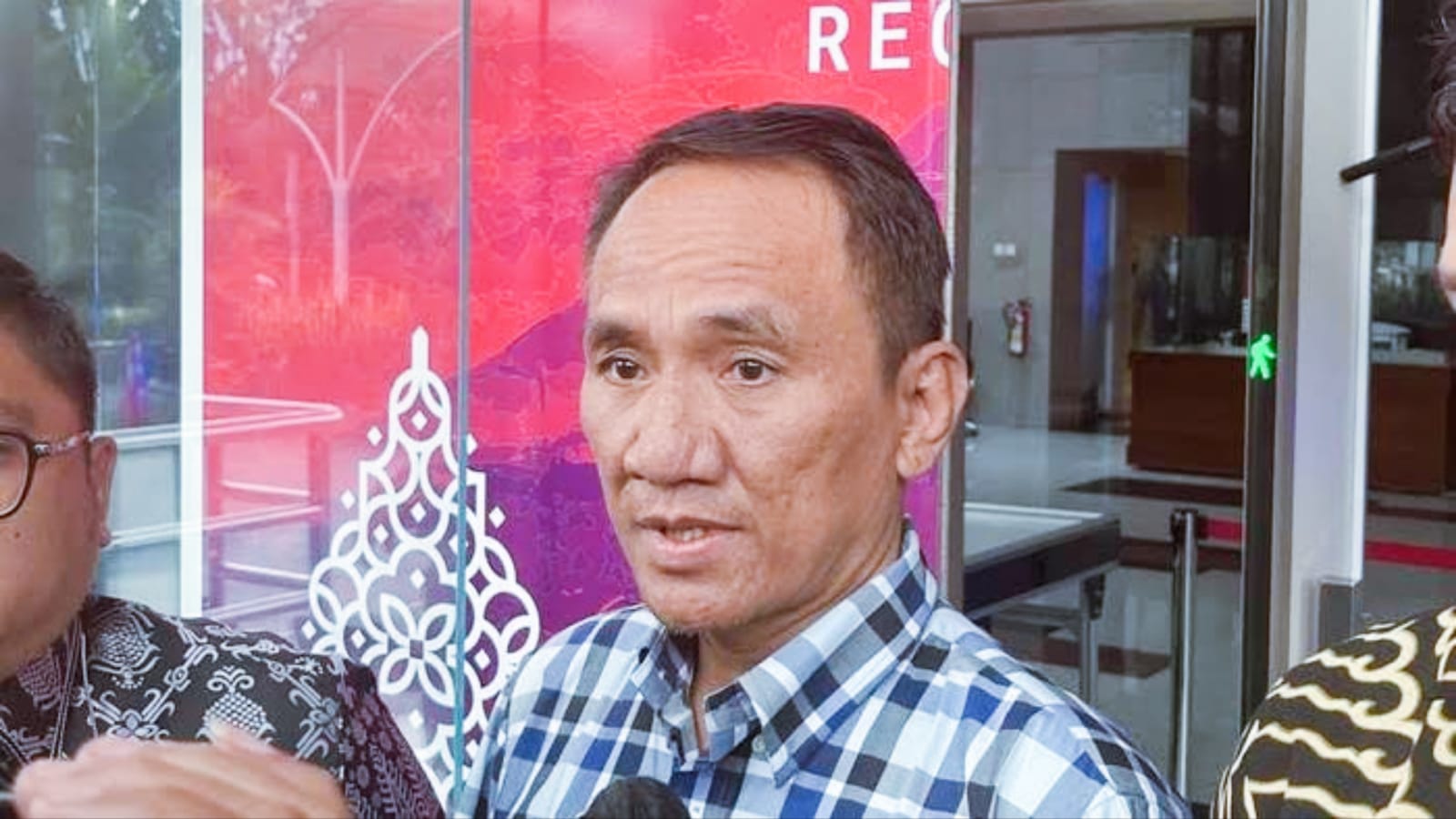 KPK Benarkan Andi Arief Transfer Rp50 Juta