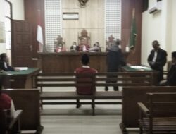 Tipu Gelap Modus Proyek Rel Kereta Disidang Perdana