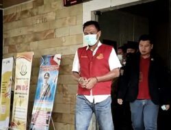 Eks Cabup Pesibar Ditahan Atas Dugaan Korupsi Jembatan Way Batu