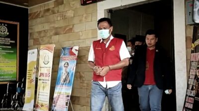 Eks Cabup Pesibar Ditahan Atas Dugaan Korupsi Jembatan Way Batu
