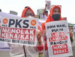 Flashmob Damai PKS Tolak Kenaikan Harga BBM Bersubsidi
