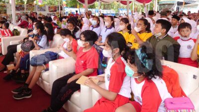 KPK Larang Guru Terima Hadiah dari Orangtua Siswa