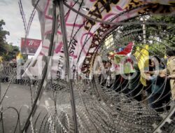 Demo Kenaikan BBM PMII Gerudug Gedung DPRD Kota Bandar Lampung