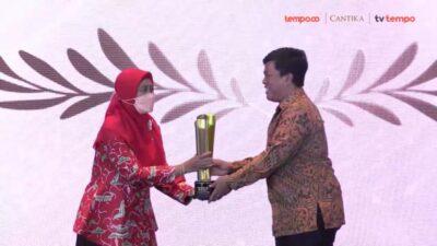 Winarti dan Eva Dwiana Raih Penghargaan Tempo Media Grup