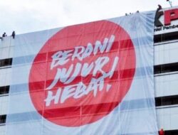 KPK Ambil Barang Bukti Usai Geledah 4 Fakultas di Unila