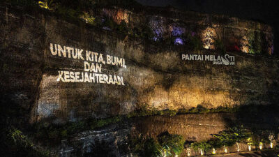 Jelang G20 Greenpeace Gelar Aksi Damai Kreatif