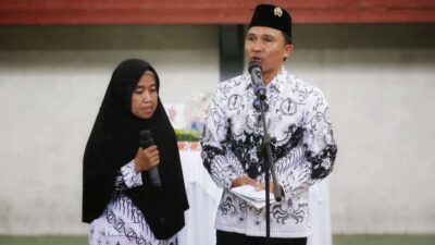 Guru Honorer Lampung Barat Dapat Hadiah Umroh