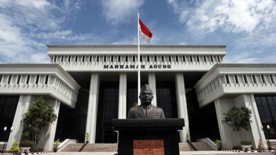13 Tersangka Korupsi di Mahkamah Agung