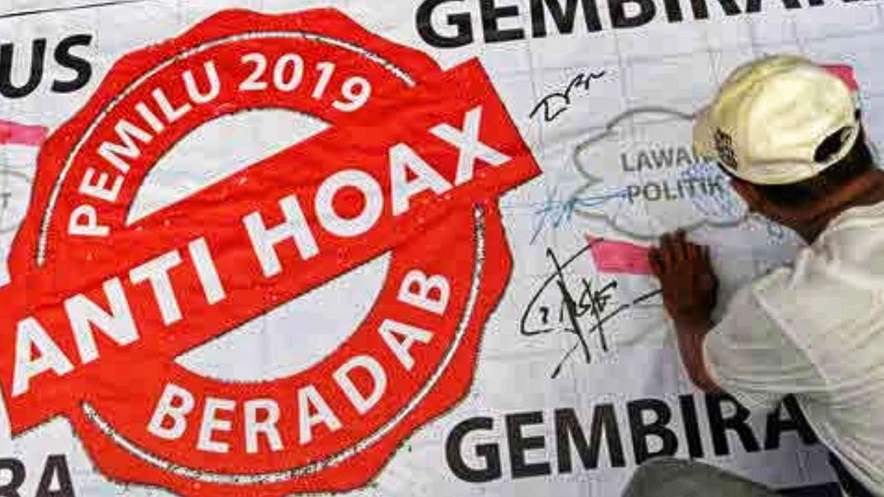 Kejaksaan Agung Awasi Penyebaran Berita Hoax Politik