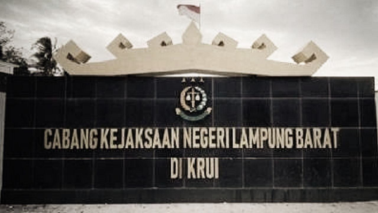 Eks Peratin Pekon Pagar Dalam Jadi Tersangka Korupsi