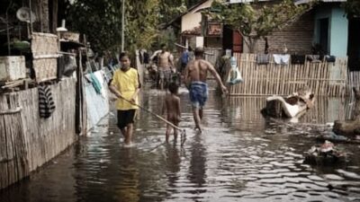 Waspada Banjir Rob di Lima Wilayah Pesisir Lampung