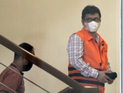 KPK Kembali Periksa Warek I Unila Heryandi