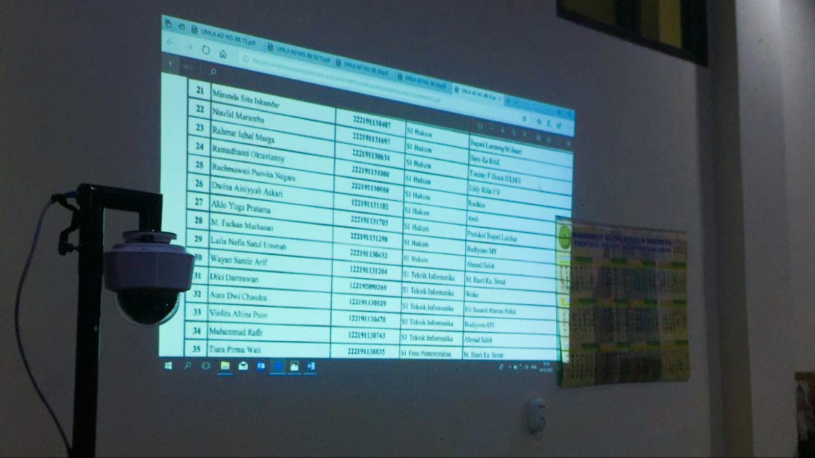 KPK Pamerkan BB Berisi Nama Penitip Mahasiswa Unila Dari Polda