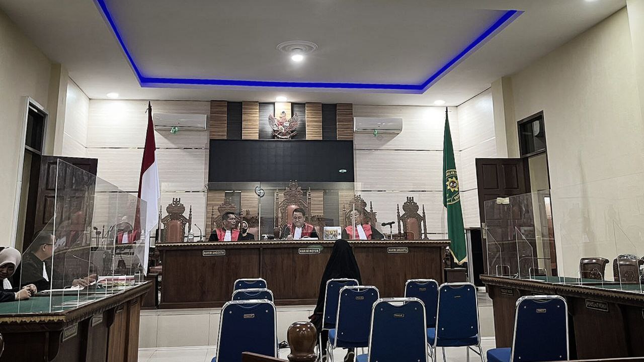 Bendahara Pengeluaran Dinsos Bandar Lampung Diadili