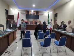 Anggota DPRD Tulangbawang Barat Marzani Tepok Jidat Usai Diperiksa Jaksa KPK