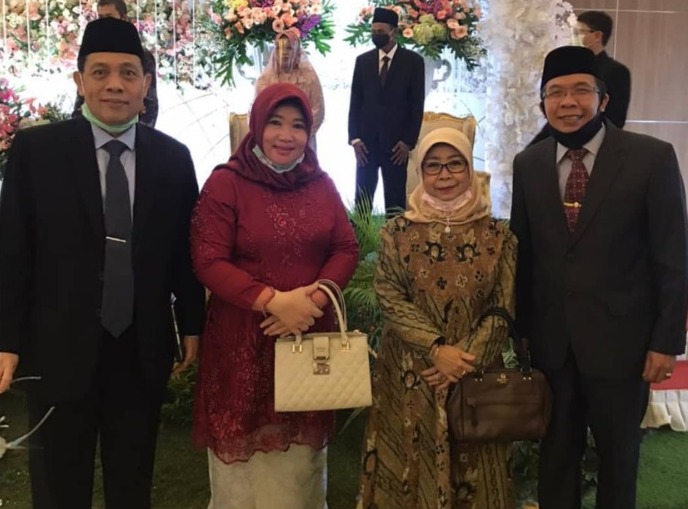 Istri Rektor Untirta Fatah Sulaiman