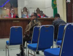 Mantan Rektor Unila Karomani Bantah Kesaksian Kadis Pendidikan Lampung Sulpakar