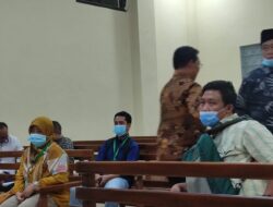 Persidangan Profesor Karomani Dihadiri Keponakannya yang Ngaku Kebagian Jatah Proyek di Unila