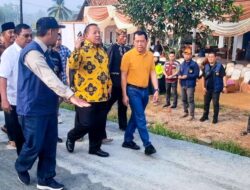 Arinal Djunaidi Tinjau Perbaikan Jalan Rusak Sembari Kenang Masa Kecil