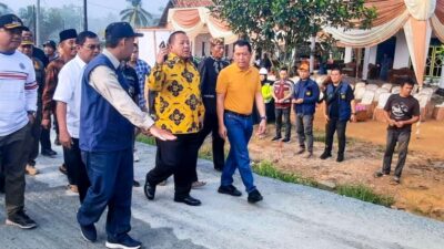 Arinal Djunaidi Tinjau Perbaikan Jalan Rusak Sembari Kenang Masa Kecil