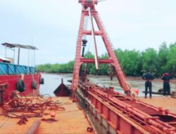 Pengerukan Muara Sungai Tulangbawang oleh PT STTP Disetop