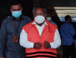 Bupati Mimika Nonaktif Divonis Lepas dari Tuntutan KPK