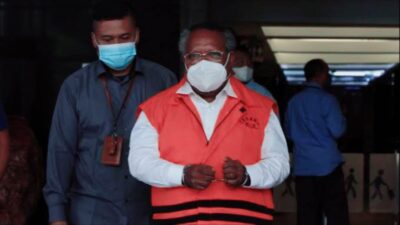 Bupati Mimika Nonaktif Divonis Lepas dari Tuntutan KPK