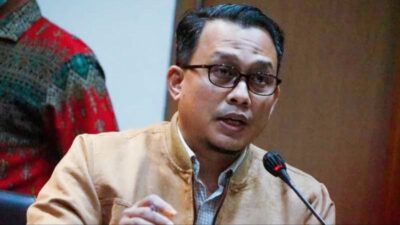 Bupati Mimika Nonaktif Divonis Lepas dari Tuntutan