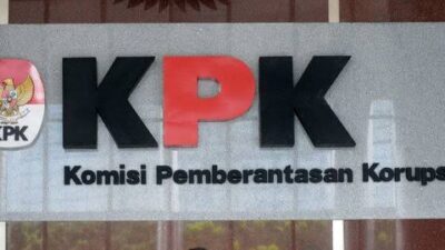 Ratusan Juta ke Lembaga Survei