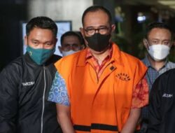 KPK Susun Surat Dakwaan Gratifikasi Rafael Alun Trisambodo