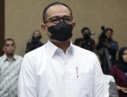 KPK Resmi Bacakan Surat Dakwaan Rafael Alun Trisambodo