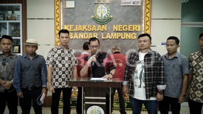 Kejari Rilis 3 Tersangka Korupsi Kontainer Sampah DLH Bandarlampung