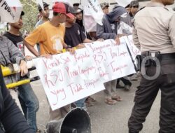 Demo di Pemprov Lampung, Massa Minta Anggaran DPMDT Diusut