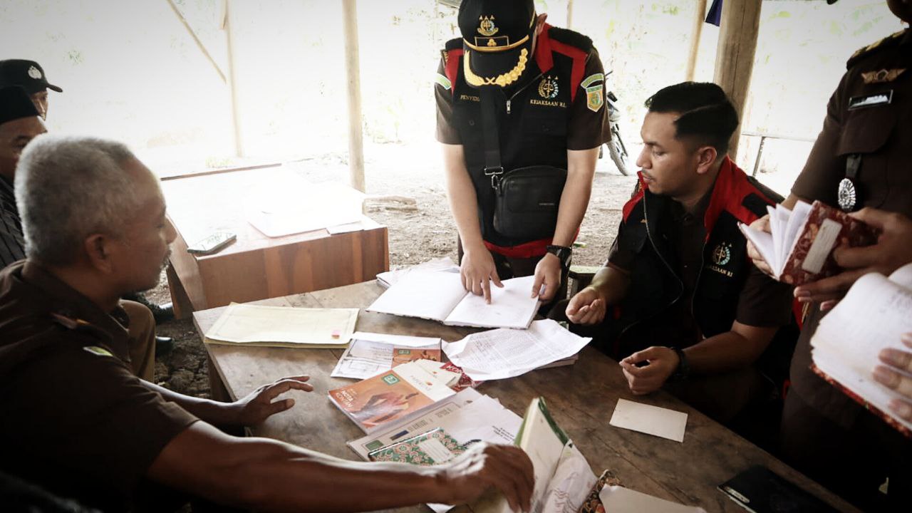 Kejari Geledah Rumah Ketua Gapoktan Terkait Korupsi KUR BNI KCP Sidomulyo